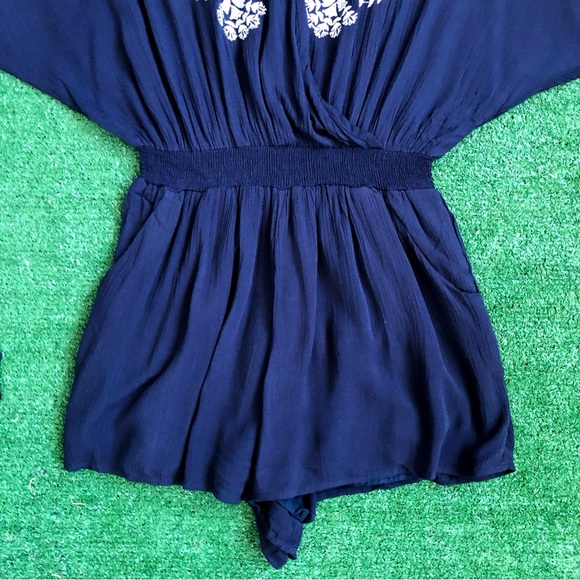 Navy blue cold shoulder long sleeve Romper Embroidered Design Size S - Picture 6 of 9